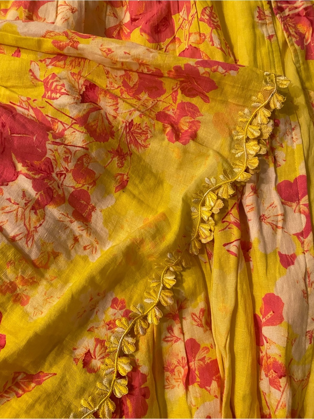HEMANT & NANDITA Yellow and Pink Floral Ruffle Top and Matching Skirt ๐๐๐บ - Picture 6 of 8